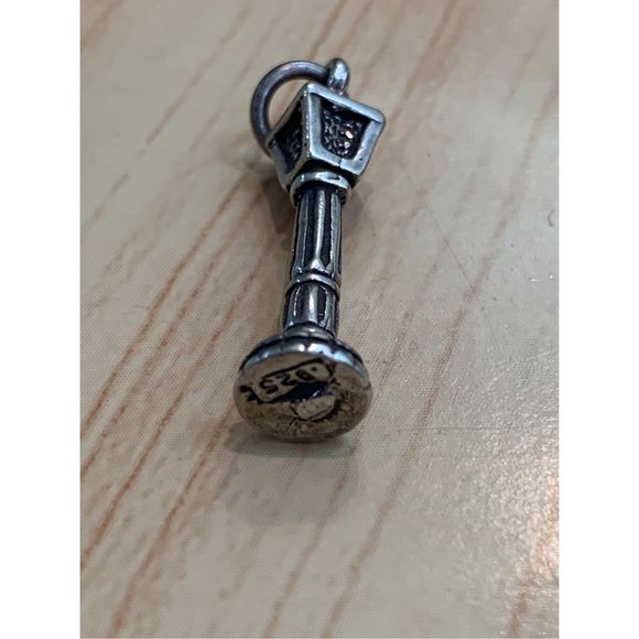 .925 Lamp Post Sterling Silver Jewelry Charm - Picture 3 of 5